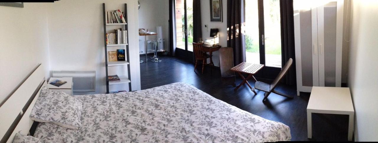 Chambre D'Hotes Du Clos Bamboo Mérignac Buitenkant foto